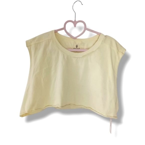 Free People Movement Active Crop Top in Pale Yellow Size Medium - Picture 2 of 8